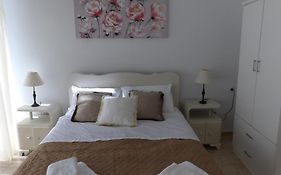 Kliklis Apartment